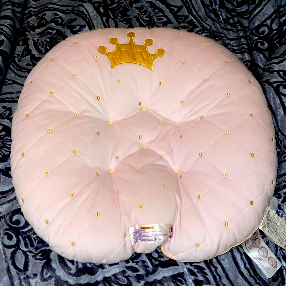 Boppy pillow